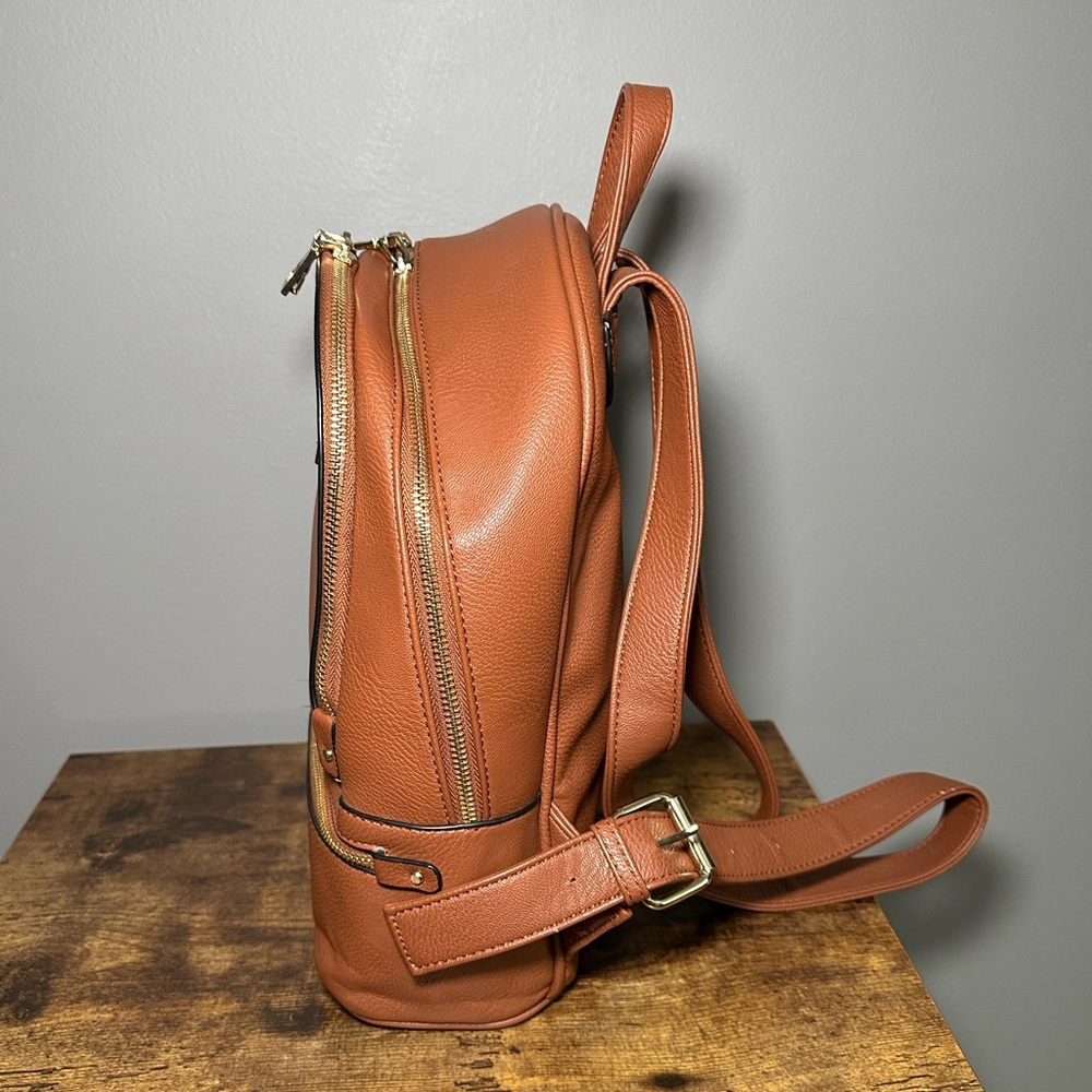 G.H. Bass & Co. Leather Backpack - Picture 7 of 15